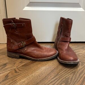 UGG Chestnut Leather Buckle Boots